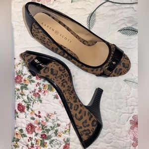 New Karen Scott Heels